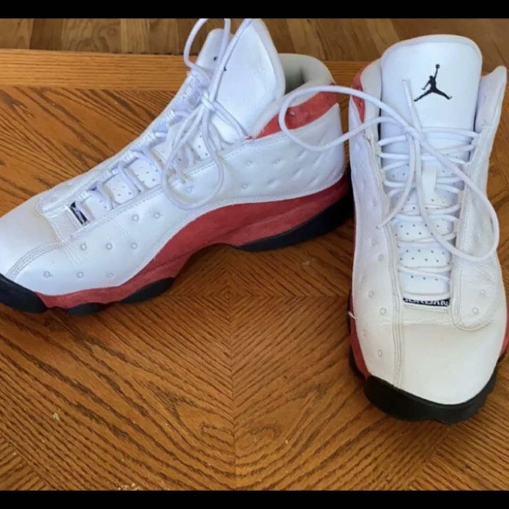 Air Jordan 13 retro Chicago’s